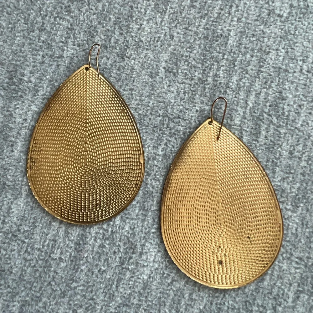 Peacock Feather Design Pierced‎ Earrings Thin Large Lightweight Flat Multicolor
